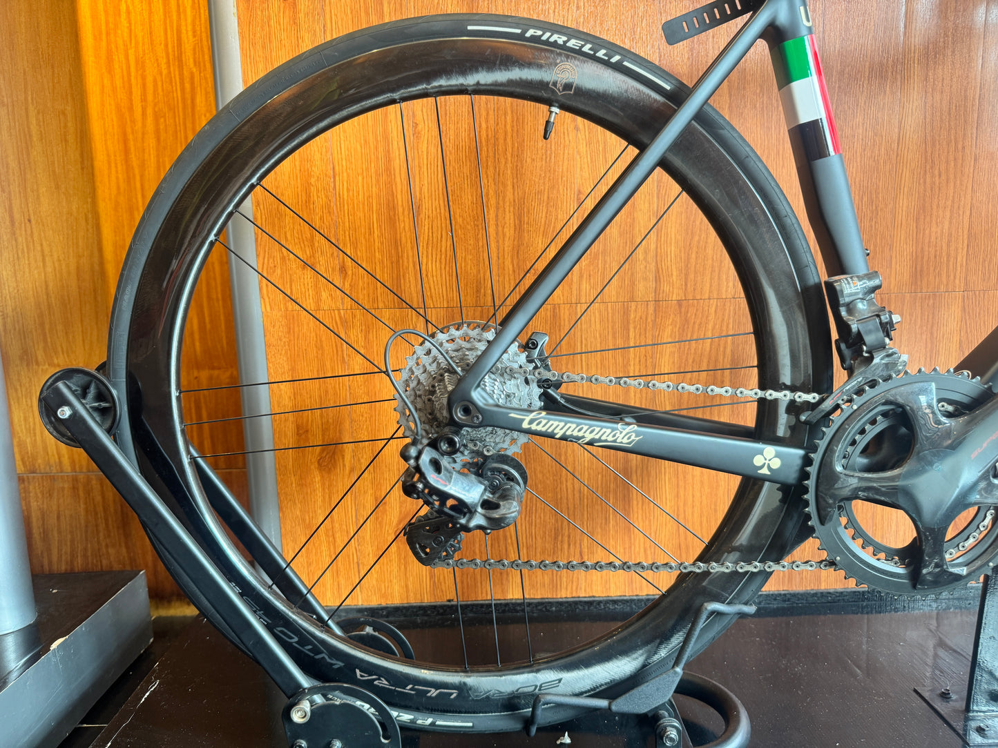 Colnago V3Rs (Emirates) - SDM1 52