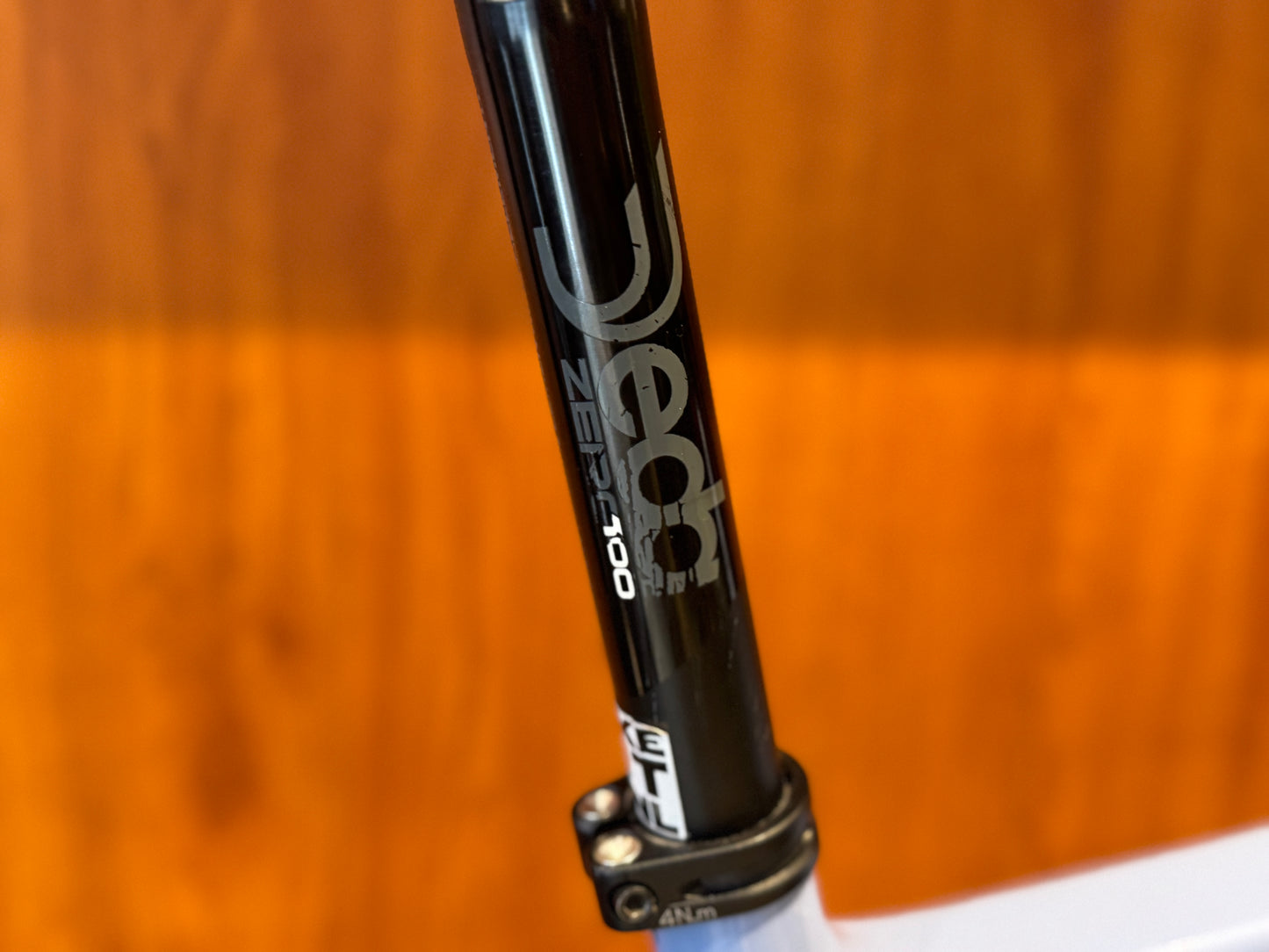 Bombtrack - Hook EXT C - Medium