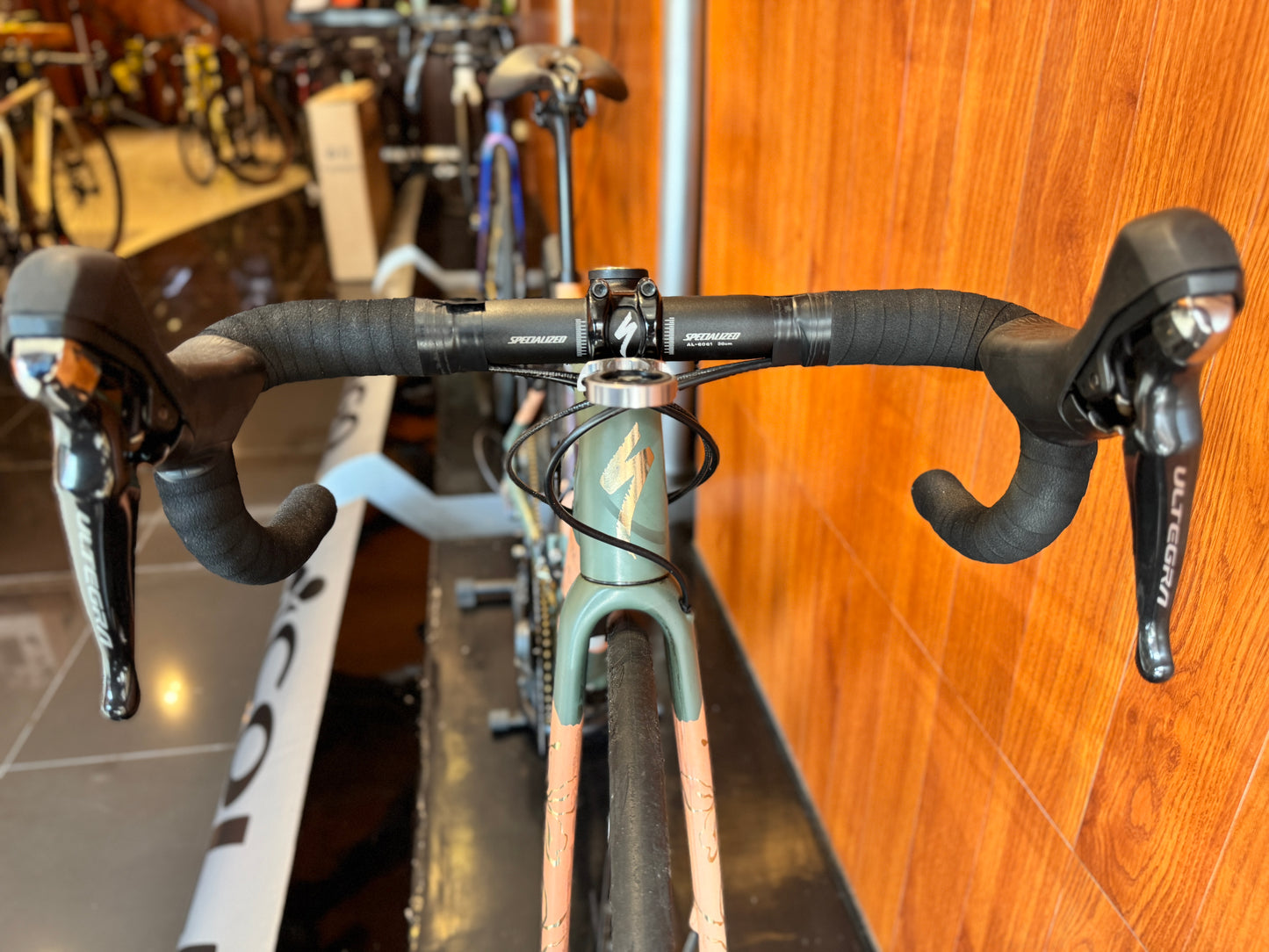 SPECIALIZED (ALLEZ SPRINT) "Meet Your Match" 49